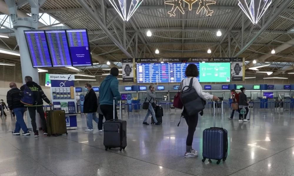 Ανάκαμψη στην επιβατική κίνηση των αεροδρομίων το 2021